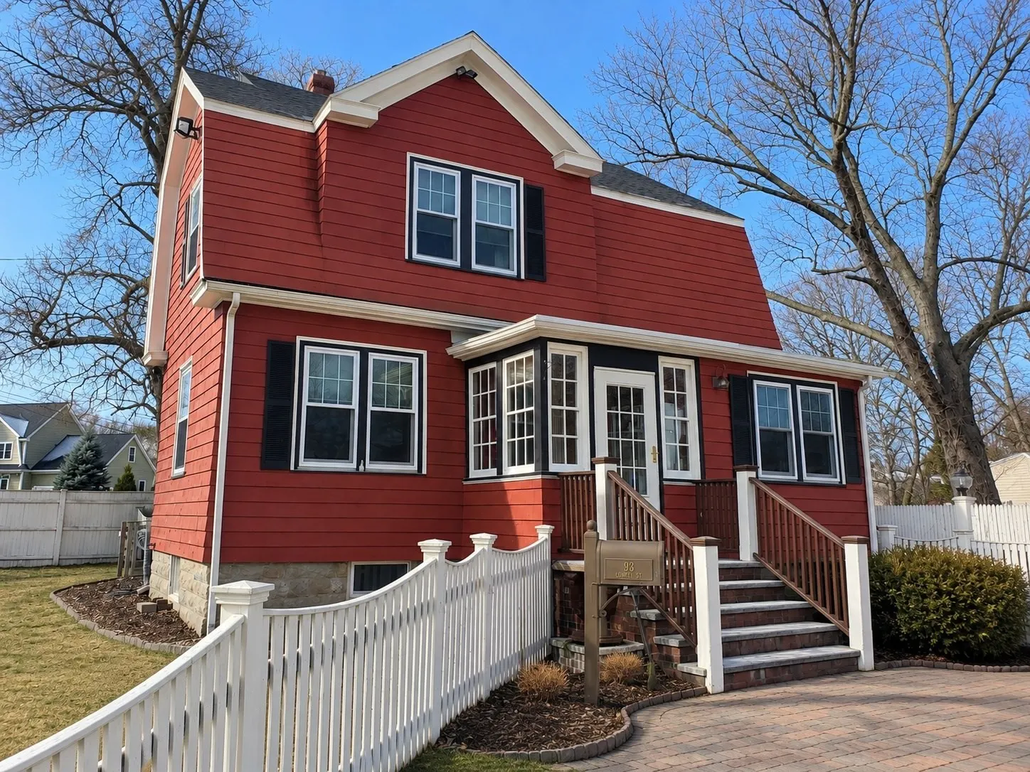 93 Lowell St, Woburn