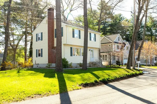 2 Marigold Ave