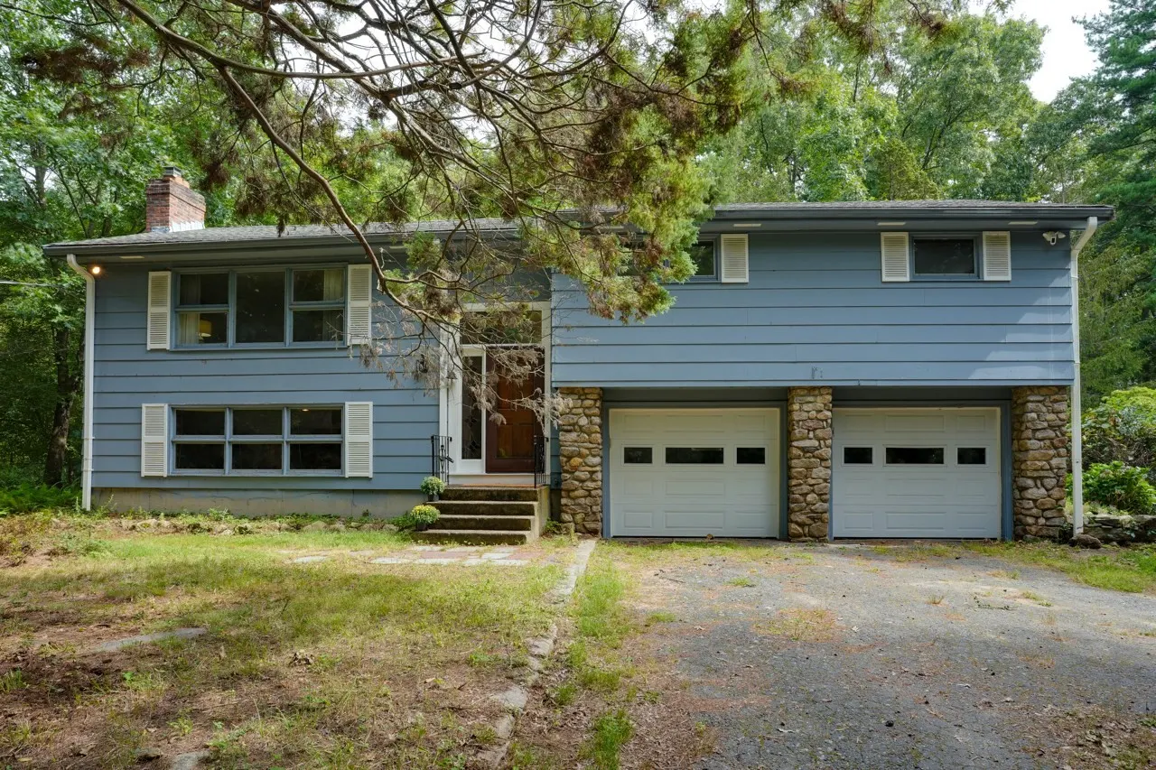 801 Winter St, Holliston