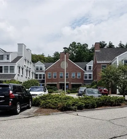 266 Main St, Medfield