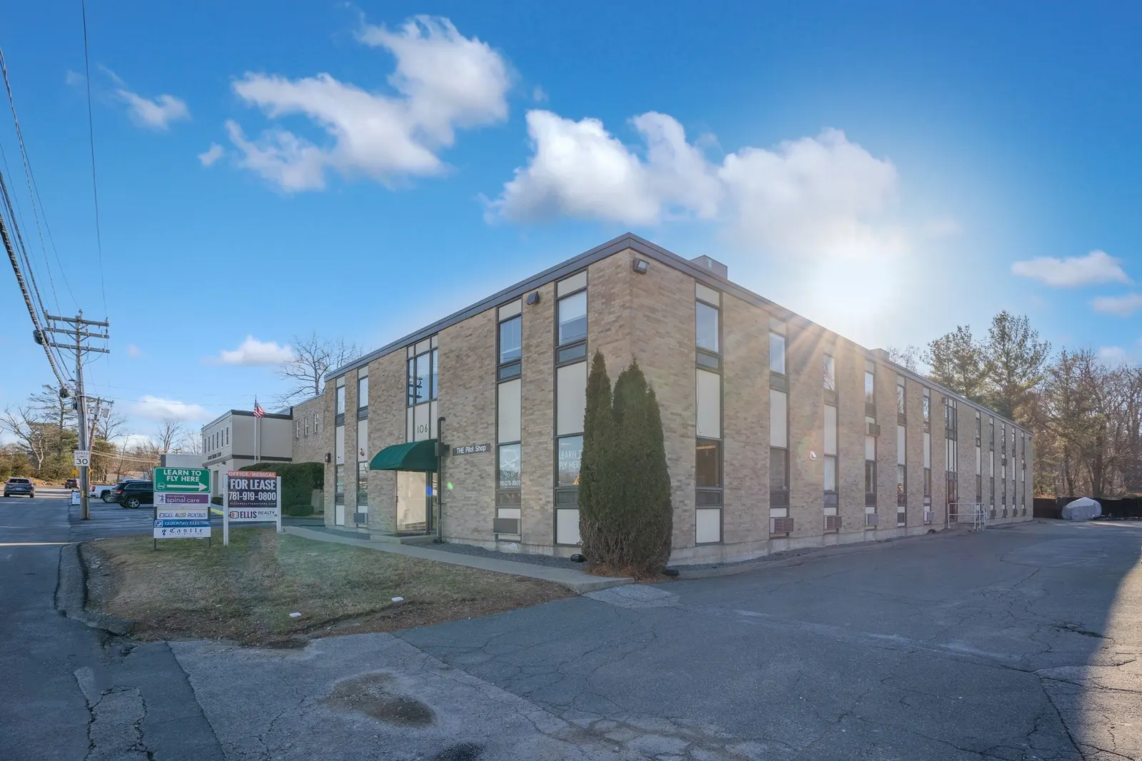 106 Access Rd, Norwood