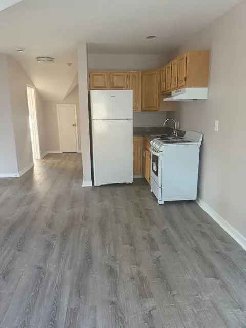 3 Sunderland Street #6
