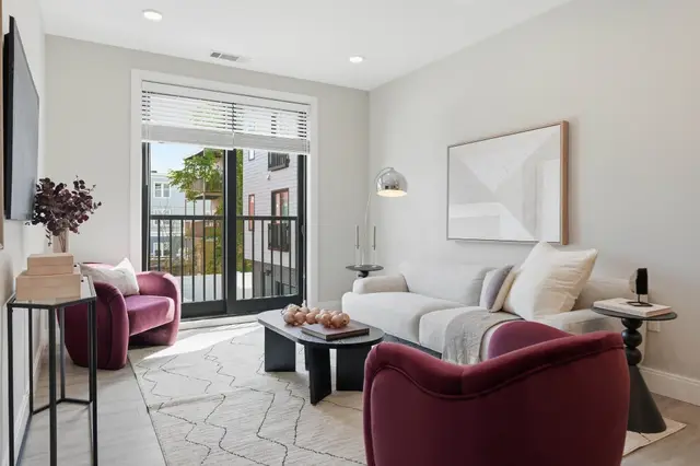 656 Saratoga #206