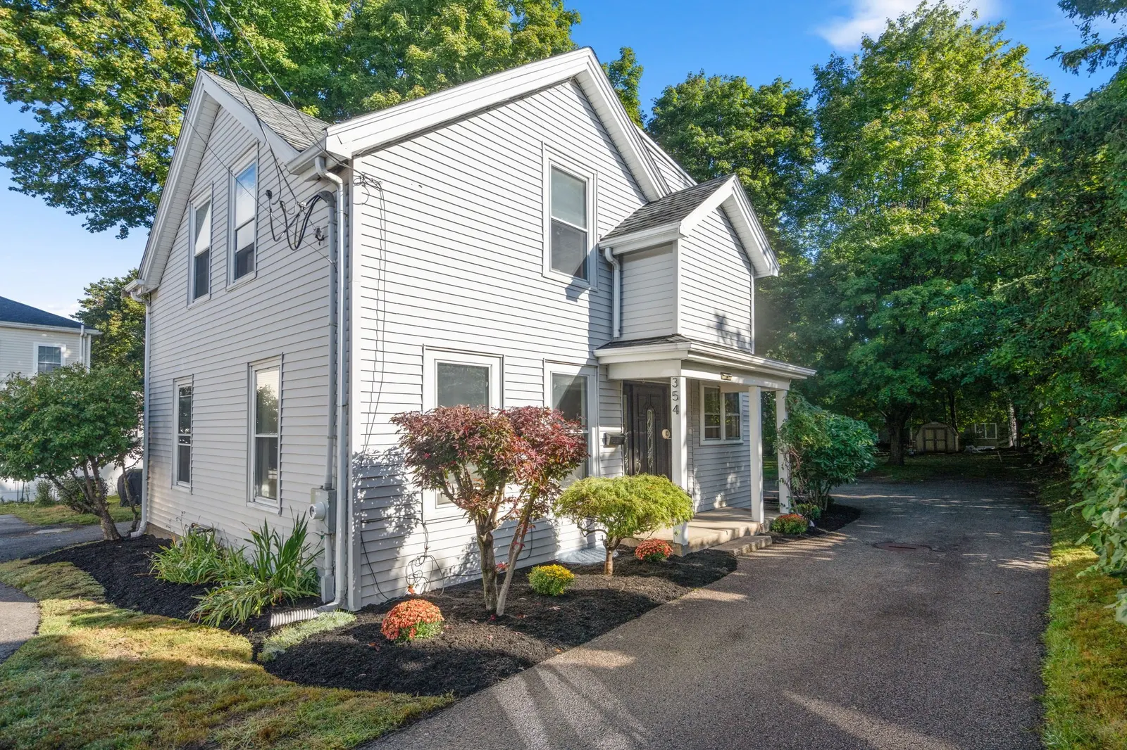 354 Hunnewell Street, Needham