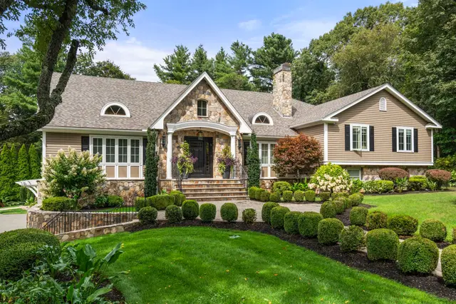 11 Hillcrest Road