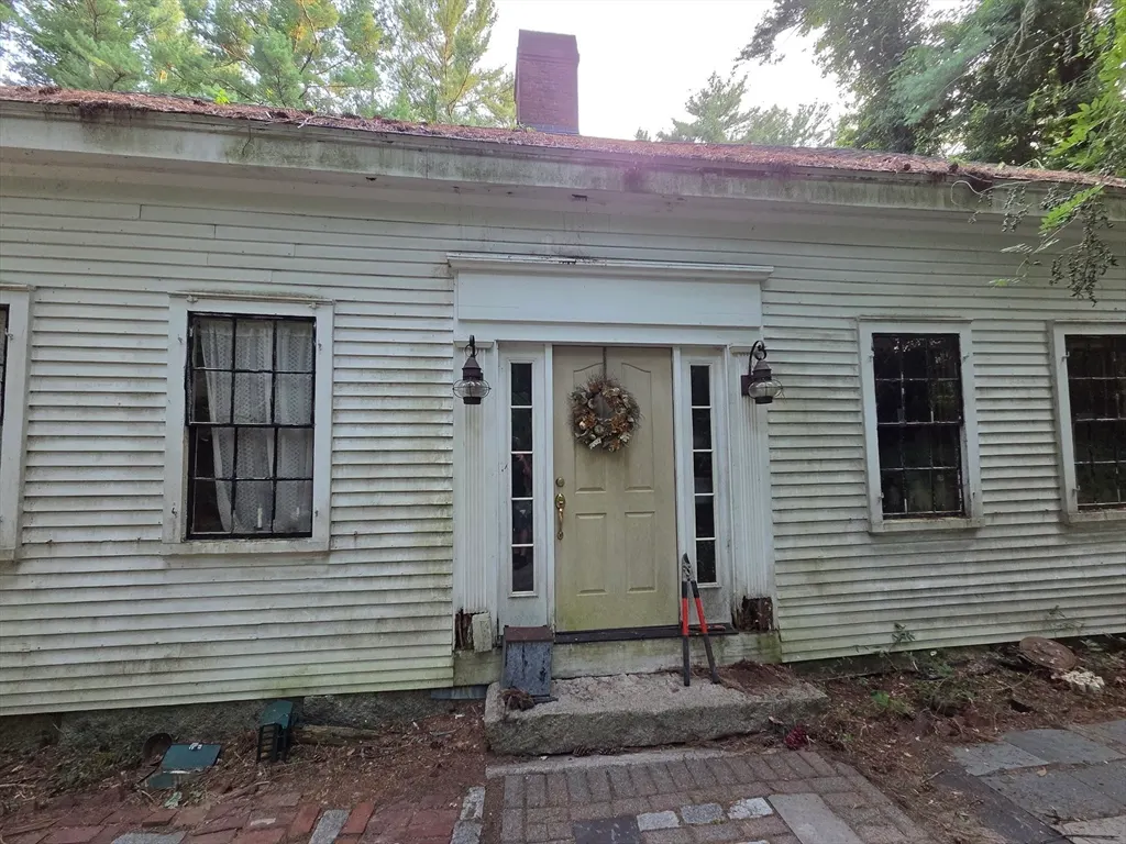 425 Main St, Marshfield