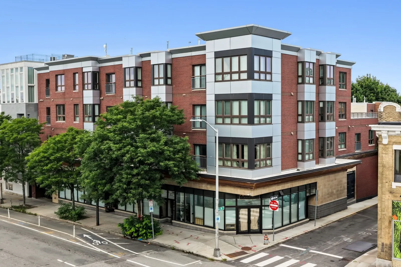 1975 Massachusetts Ave #302, Cambridge