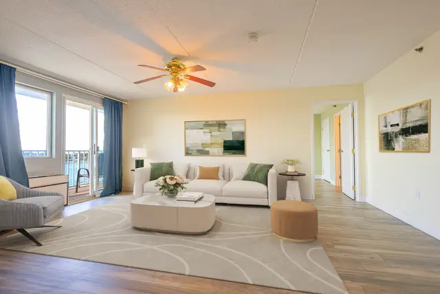 200 Cove Way #1002