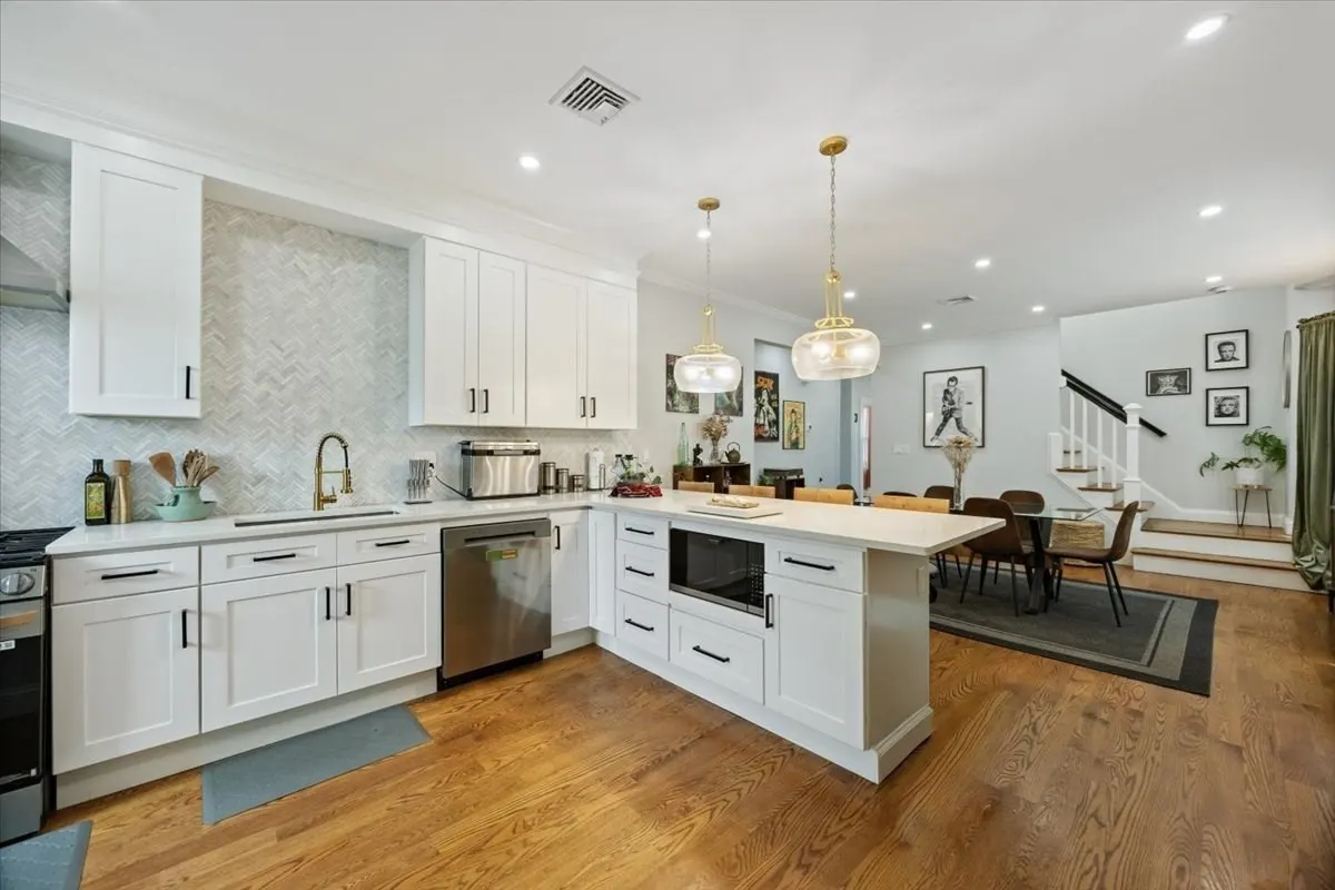 46 Addison St #2, Chelsea