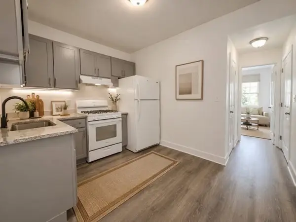 128 Shawmut St #3