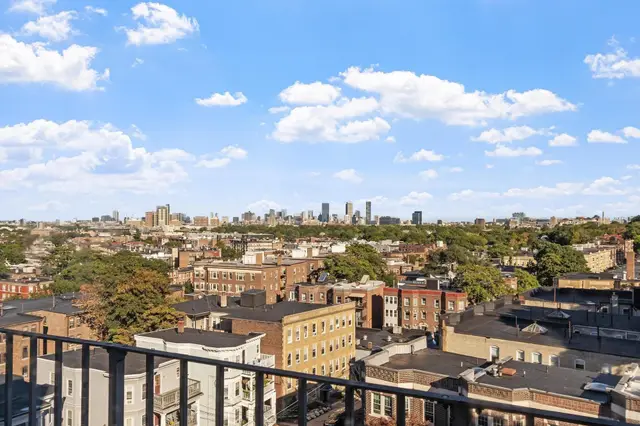 147 Kelton St #717