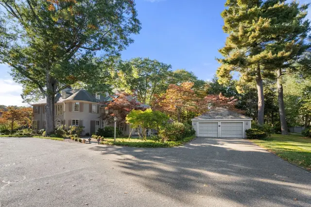 2 Phillips Pond Rd #2