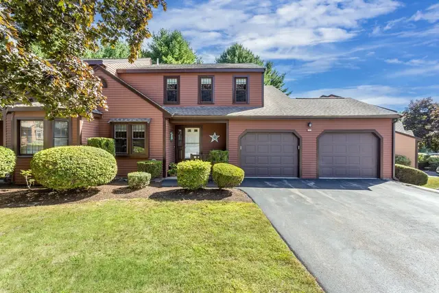 22 Hawthorne Vlg #D