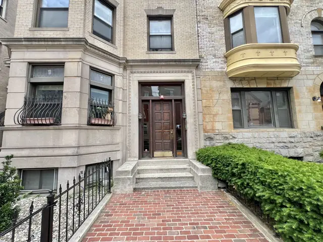 65 Hemenway Street #3