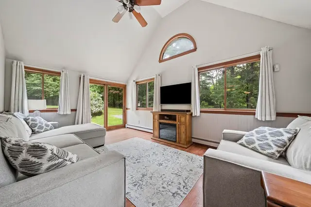 20 Aldana Rd