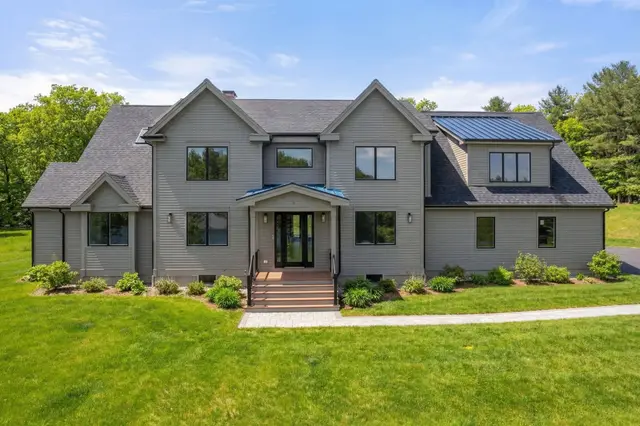 14 Fiske Pond Road