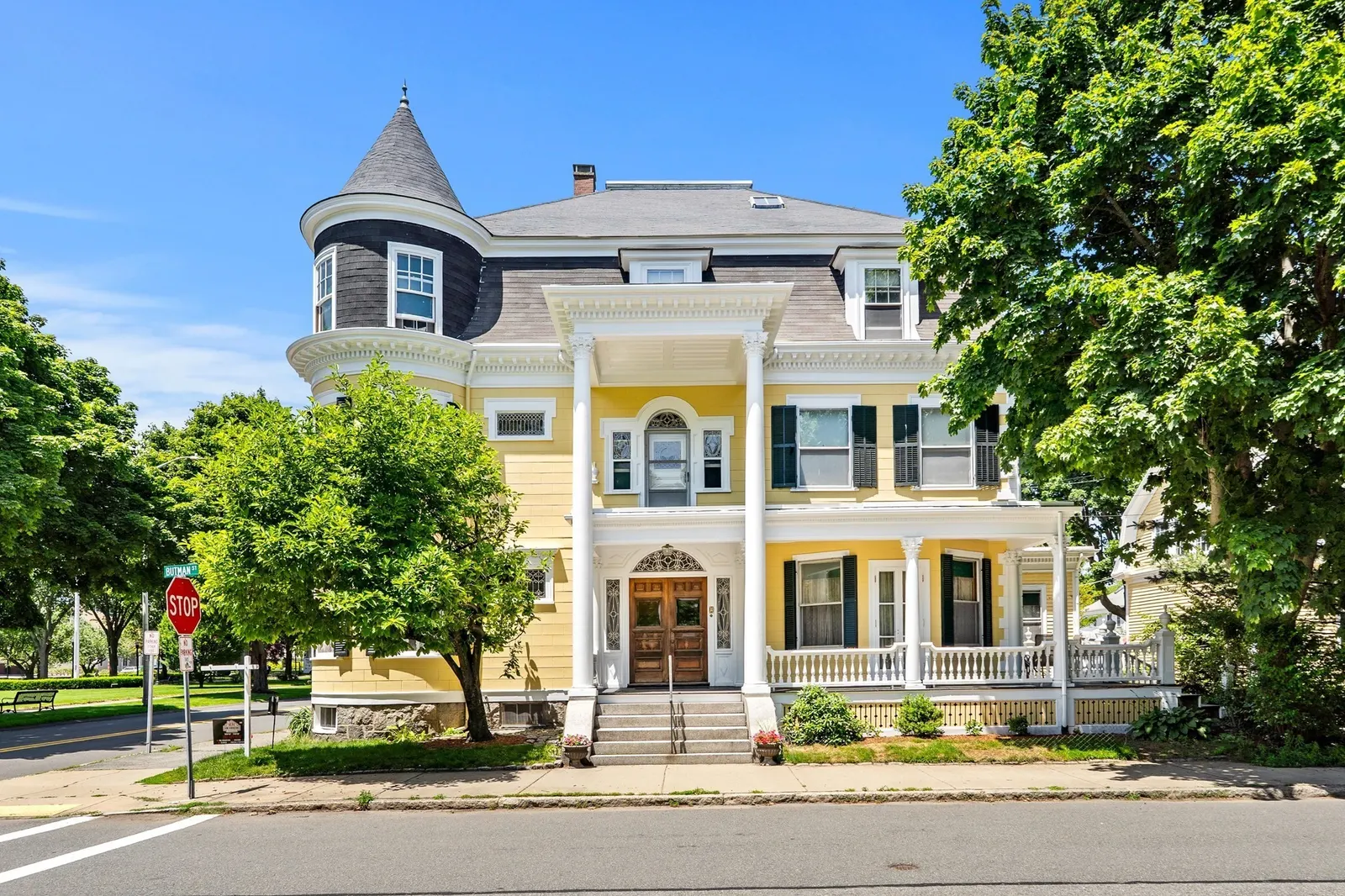2 Butman Street, Beverly