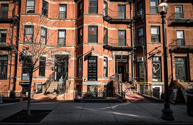 219 Newbury St