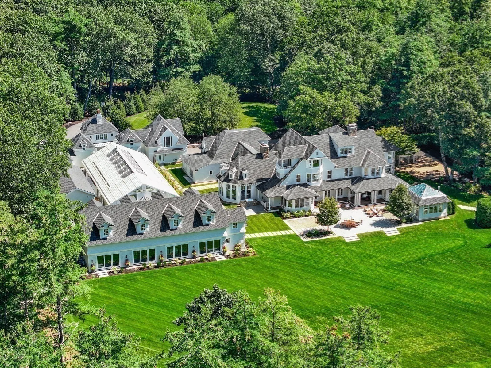 210 Monument Farm Road, Concord
