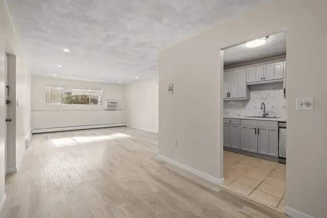 68 Summer Ave #1
