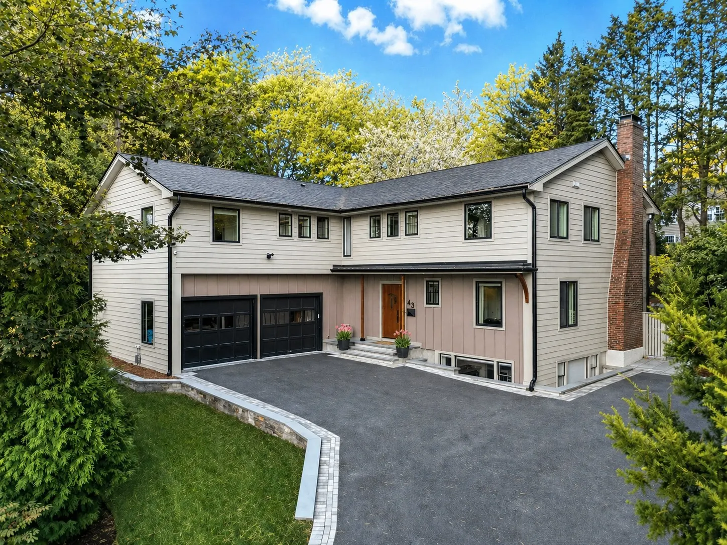 43 Prentiss Ln, Belmont
