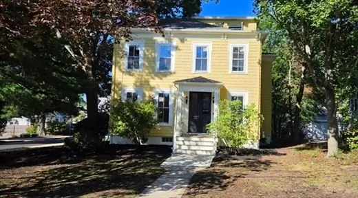 36 Mystic St
