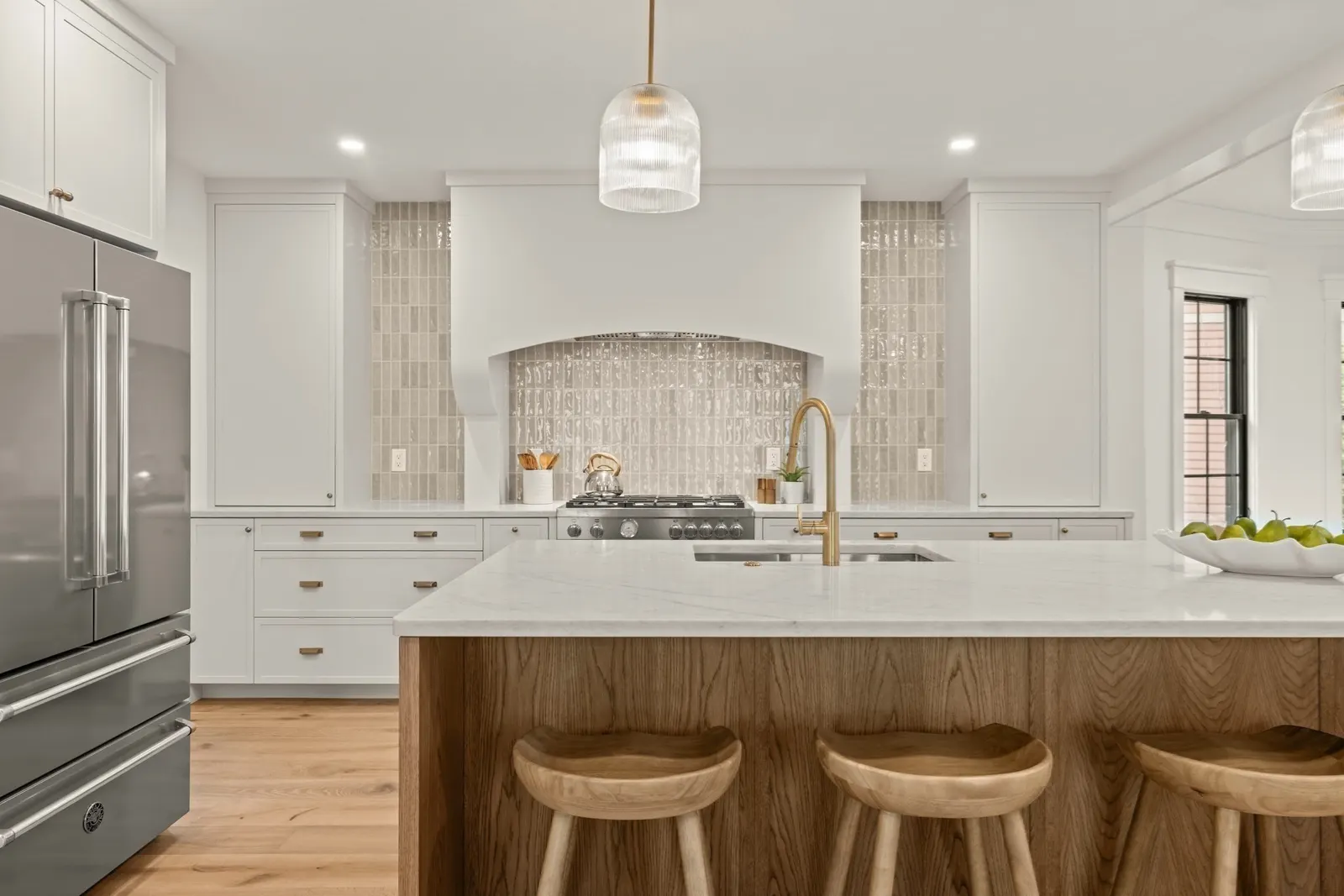 23 College Hill Rd #1, Somerville