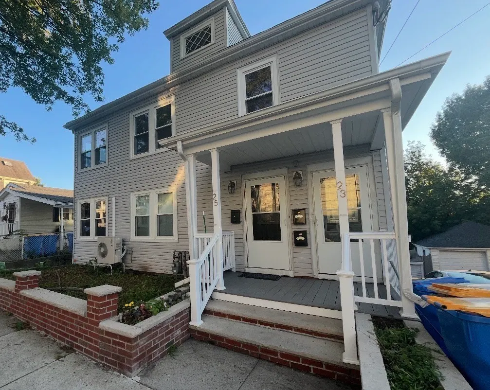 23-25 Fremont St, Winthrop