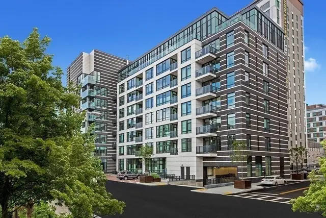 40 Traveler St. #211