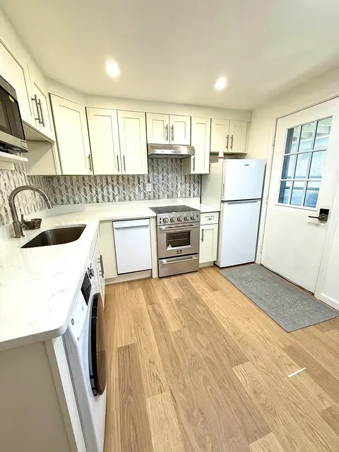 1169 Nantasket Ave #2