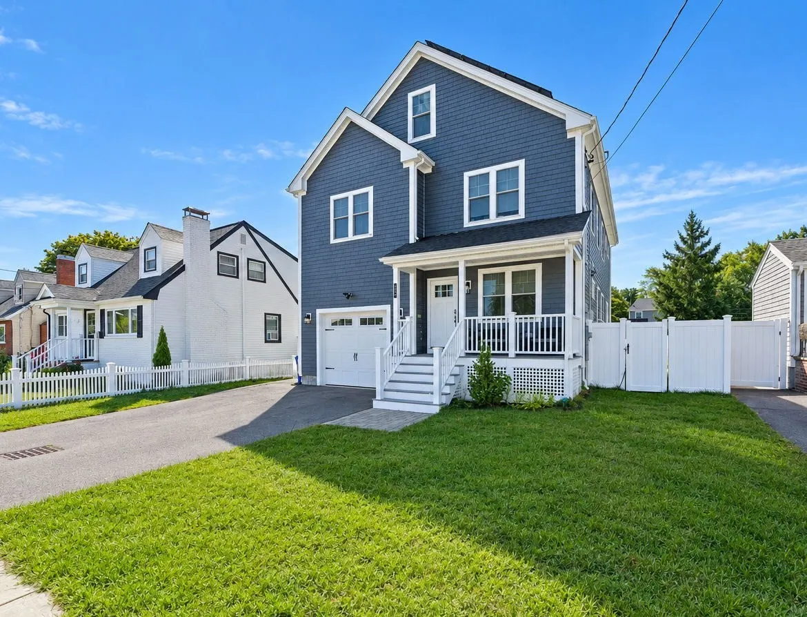 42-A Como Rd, Boston