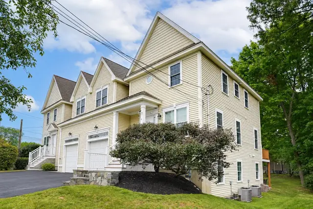 4 N Pleasant St #4