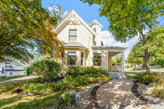 8 Winthrop St