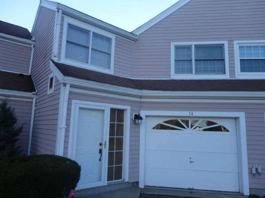 14 Drake Cir #14, Walpole