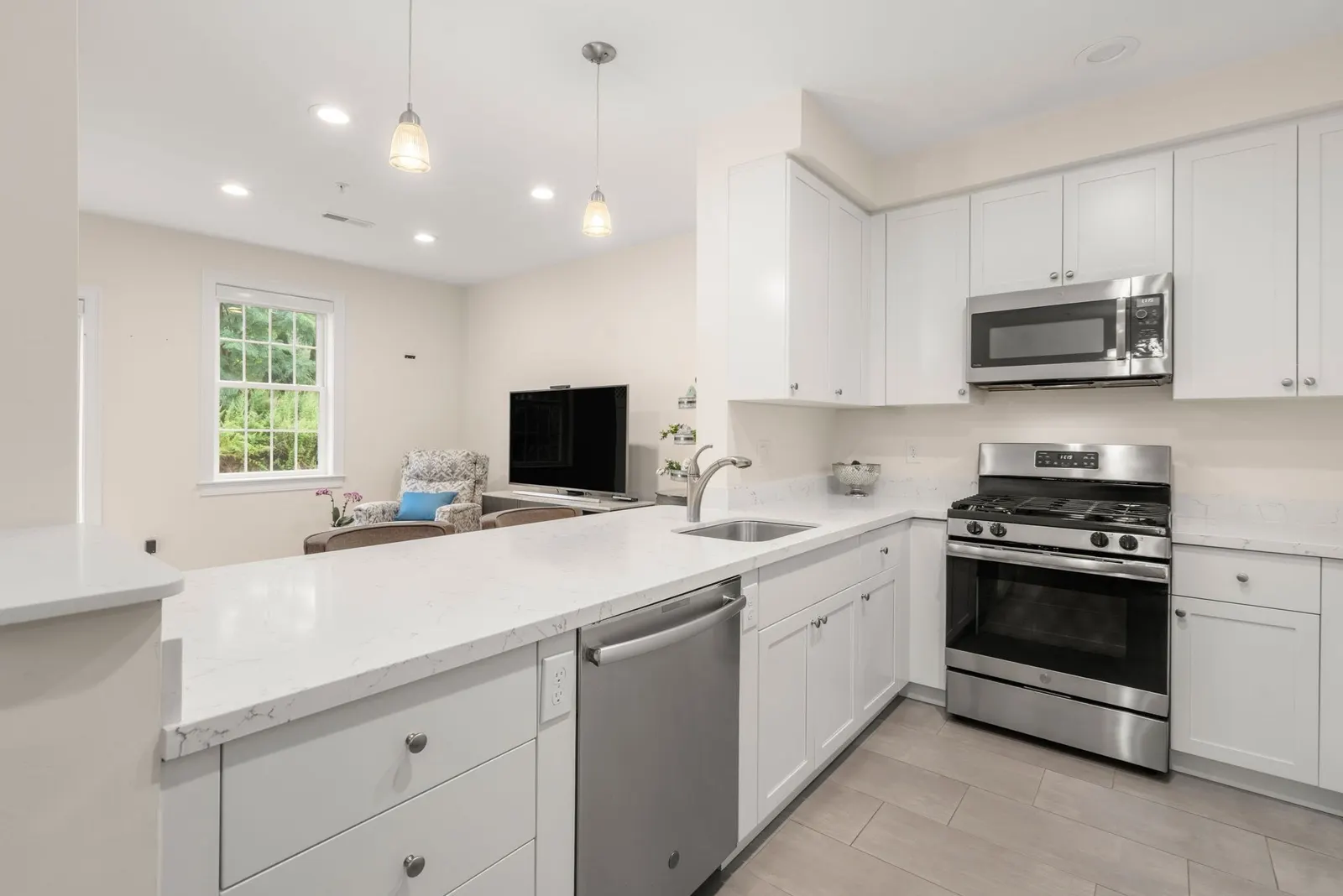 70 Endicott St #1105, Norwood