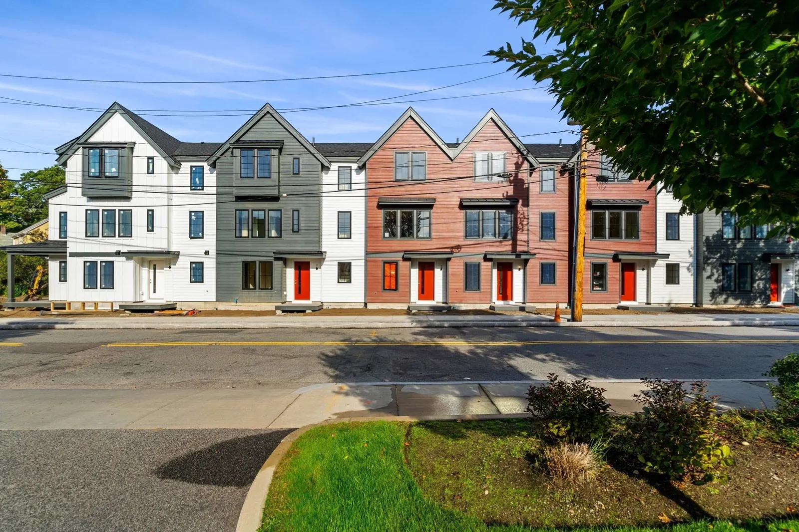 16 Elm Street #16, Newton