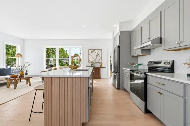 30 Emerald Road #30