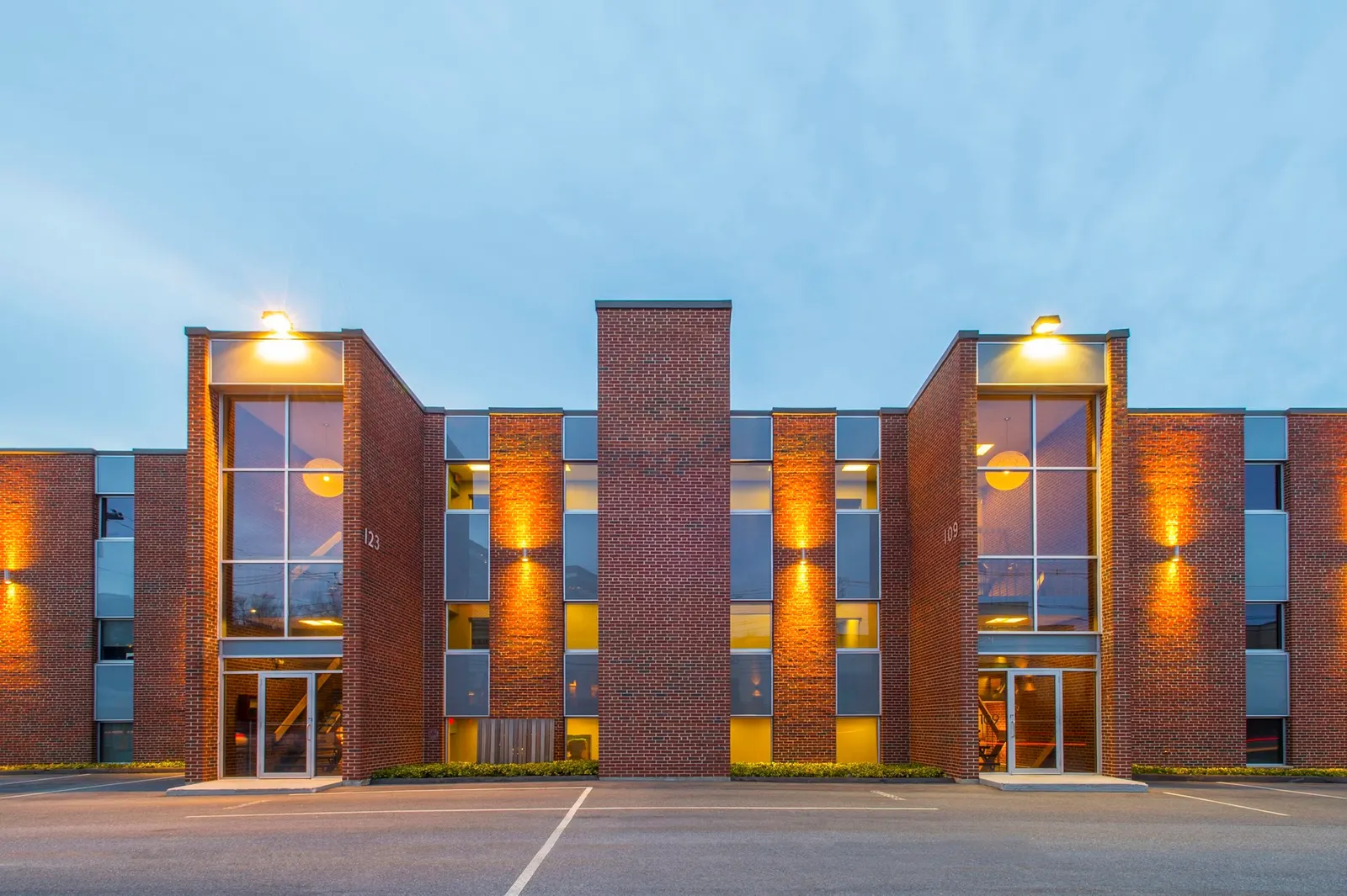 109-123 Highland Avenue, Needham