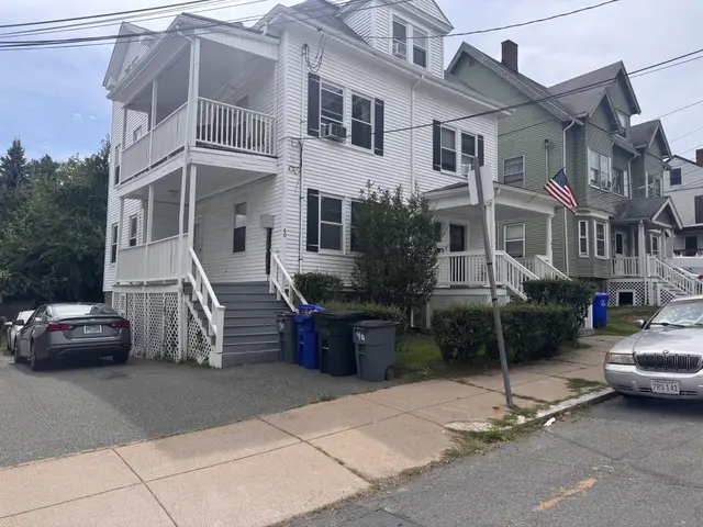 40 Newcastle Rd #1