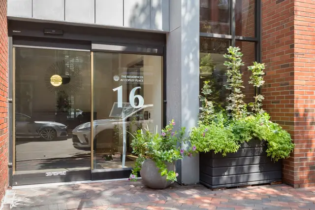 16 Harcourt #5G