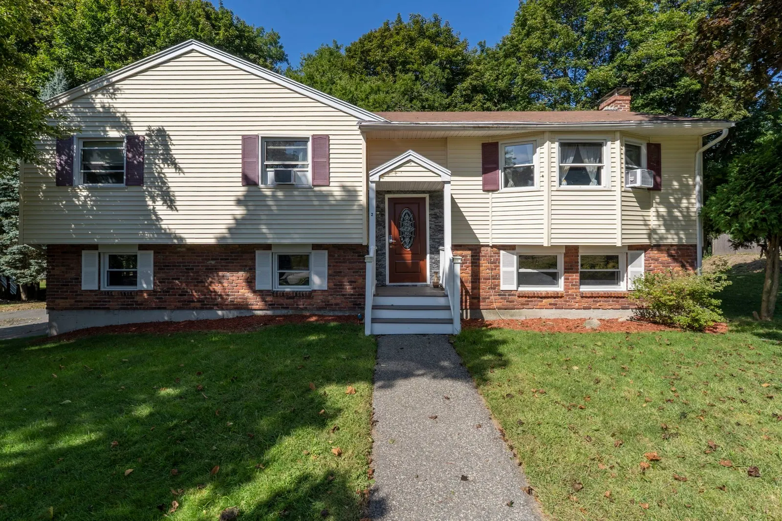 2 Yale St, Peabody