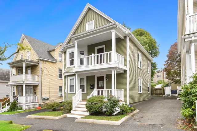 33 Dunlap Street #2