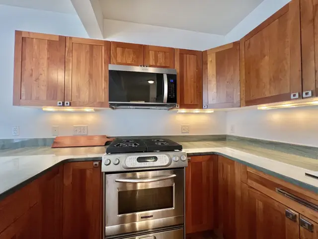 432 Norfolk Street #4-C