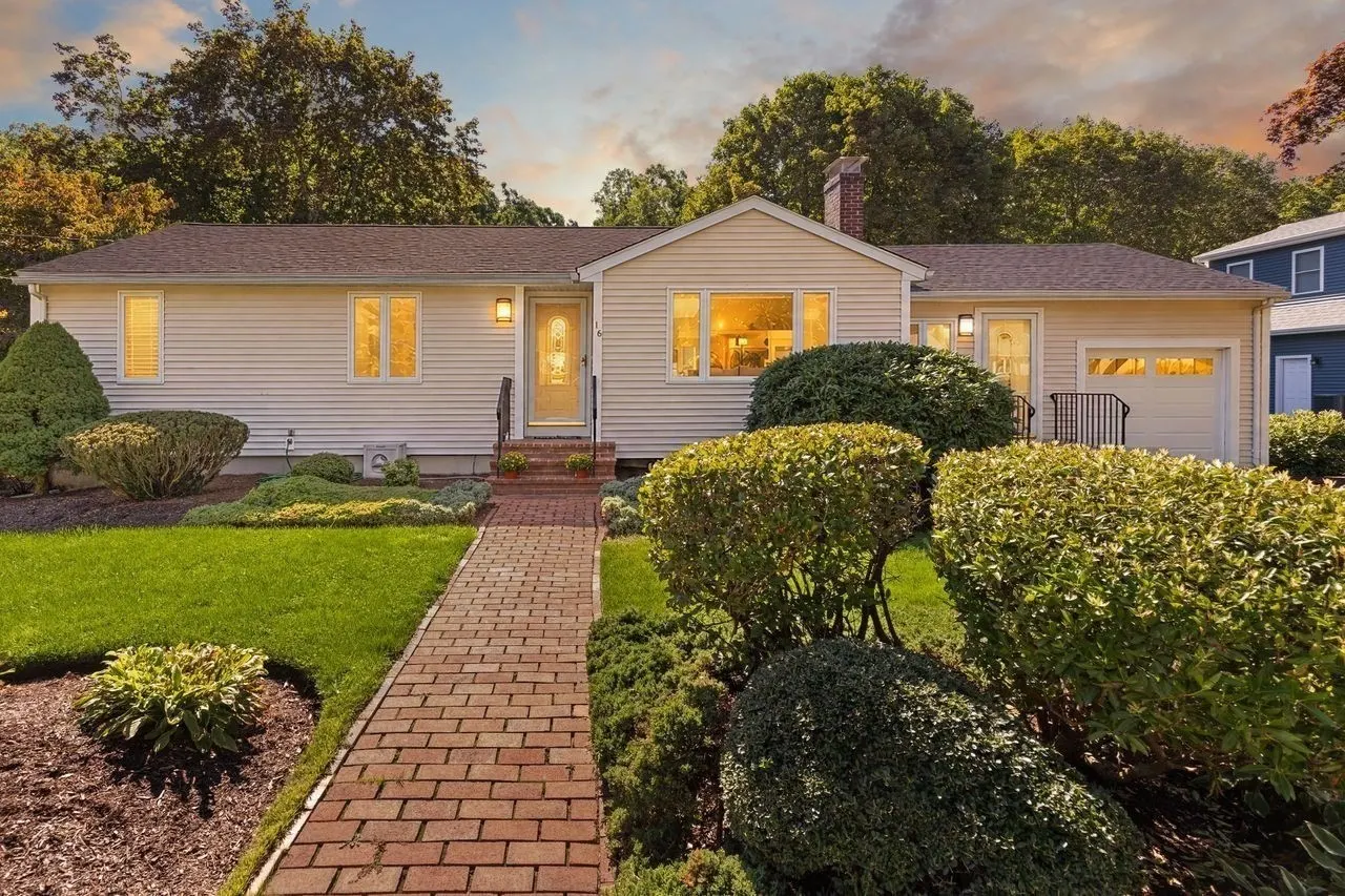 16 Leonard Rd, Sharon