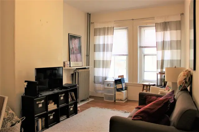 22 Isabella Street #2