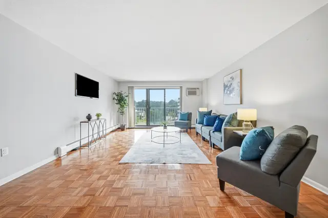 131 Coolidge Avenue #526