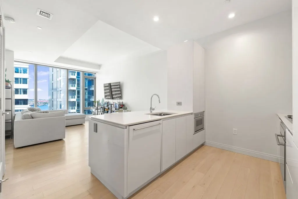 133 Seaport Blvd #1912, Boston