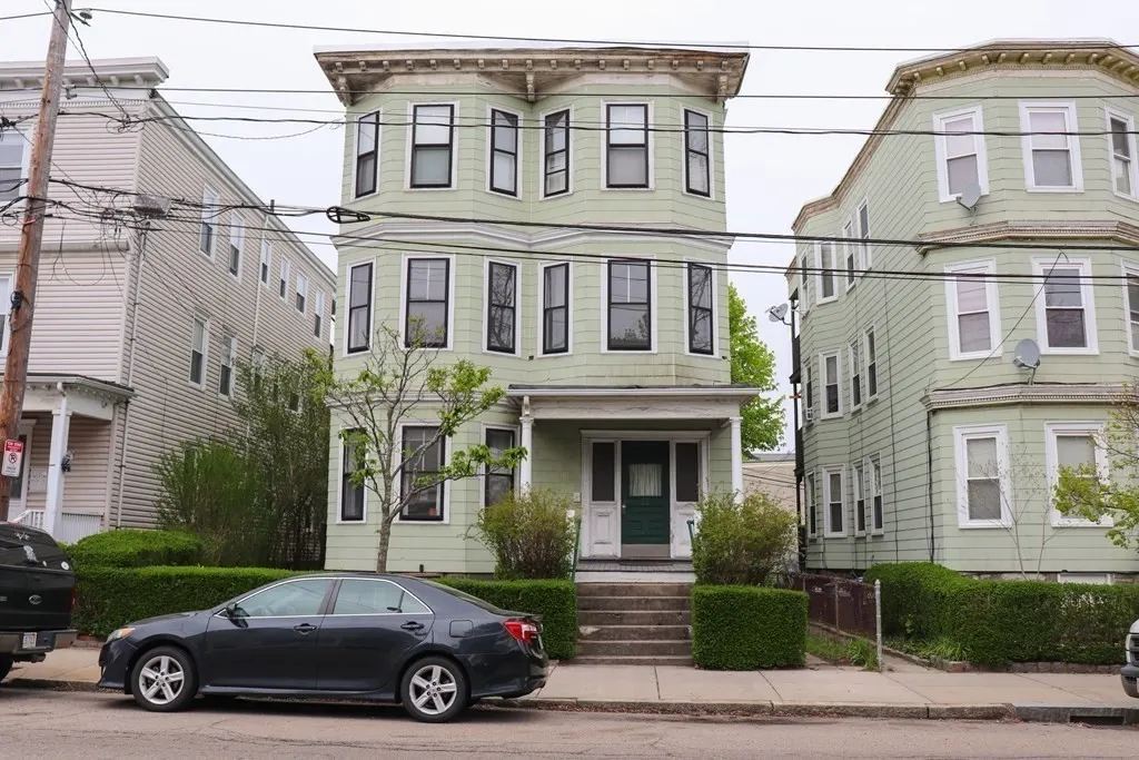 22 Gibson #2, Boston