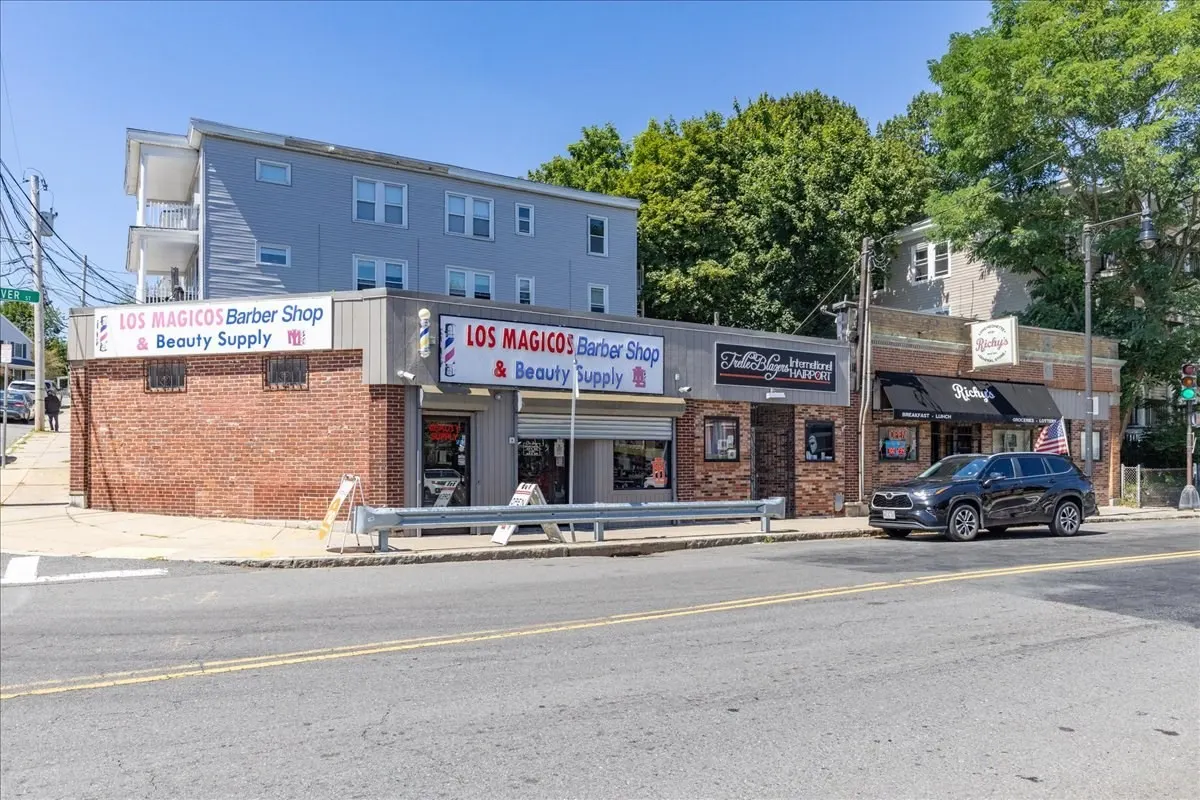 1459-1469 River Street, Boston
