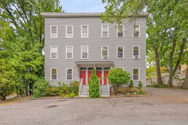 15 Fallon Pl #15A